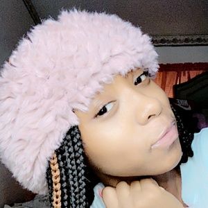 Meet your Posher, Carmella